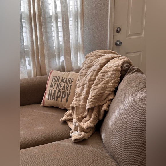 Throw blanket - Picture 2 of 5